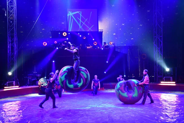 Les Mureaux Frankrijk Oktober 2018 Acrobat Het Circus Festival — Stockfoto