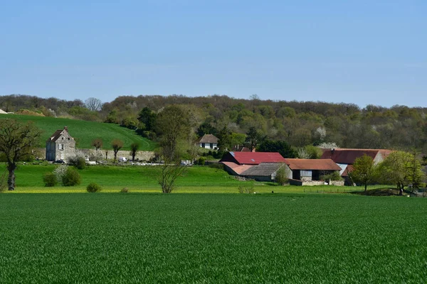 法国班瑟卢 2018年5月4日 风景如画的村庄 — 图库照片