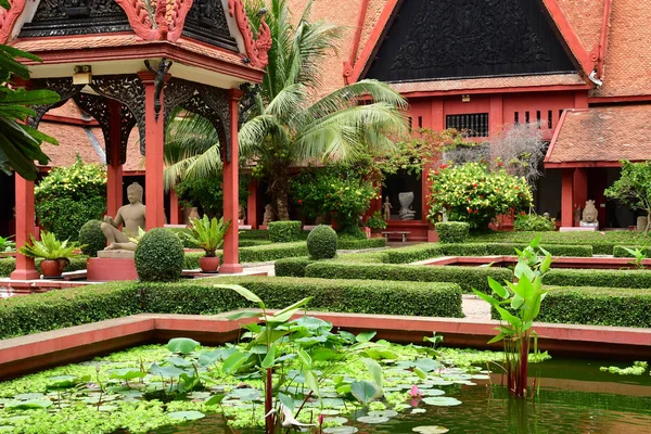 Phnom Penh Reino Camboya Agosto 2018 Museo Nacional Camboya Colección —  Fotos de Stock