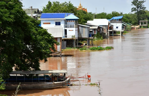 磅特拉拉赫 柬埔寨王国 2018年8月21日 河边景观 — 图库照片