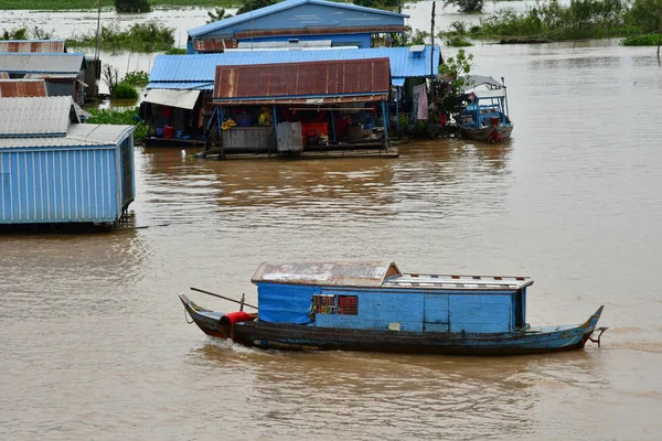 Kampong Chhnang Reino Camboya Agosto 2018 Pintoresco Pueblo Flotante Cerca — Foto de Stock