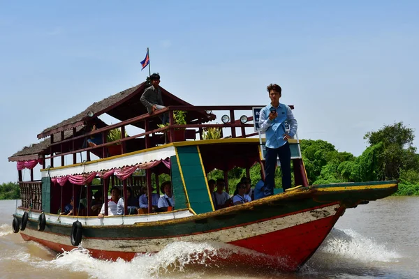 Siem Reap Kingdom Cambodia August 2018 Riverside View Cruise Boat — Stock Photo, Image