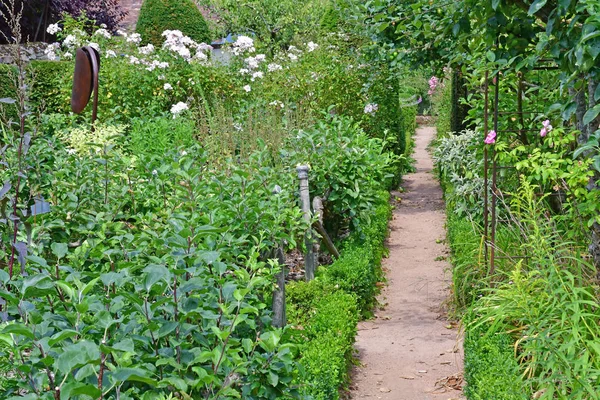 Dit Joli Village Franciaország Július 2018 Claude Pigeard Eszköz Múzeumkert — Stock Fotó