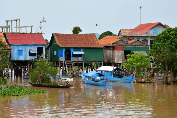 Kampong Chhnang Reino Camboya Agosto 2018 Pintoresco Pueblo Flotante Cerca — Foto de Stock