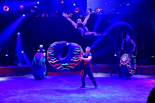 Les Mureaux Francia Octubre 2018 Acróbata Festival Circo — Foto de Stock