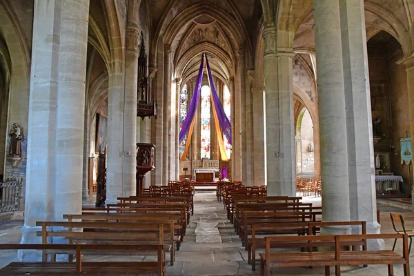 Magny Κέντρο Γαλλία Απριλίου 2017 Αναγέννηση Της Εκκλησίας Notre Dame — Φωτογραφία Αρχείου