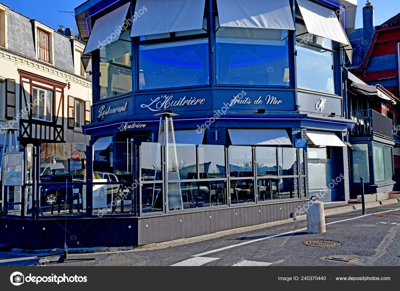 Etretat France May 2017 Restaurant Beach Stock Editorial Photo C Packshot 240370440