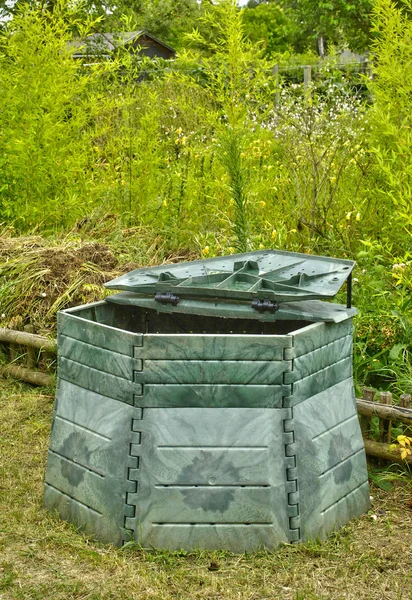 Les Mureaux France Mai 2011 Ein Kompostbehälter Einem Schrebergarten — Stockfoto