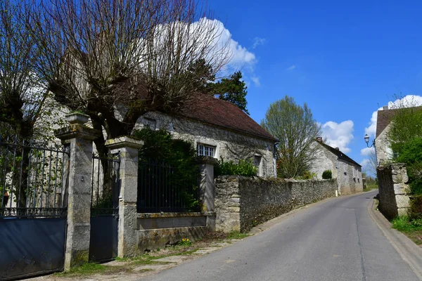 Cherence Francia Aprile 2017 Pittoresco Villaggio Primavera — Foto Stock