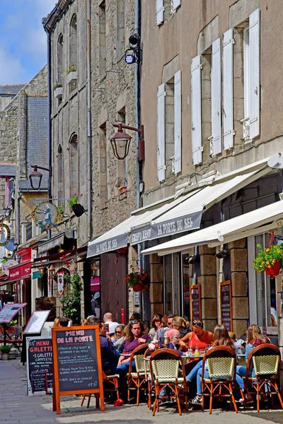 Guerande Frankrijk April 2017 Restaurant Middeleeuwse Stad Het Voorjaar — Stockfoto