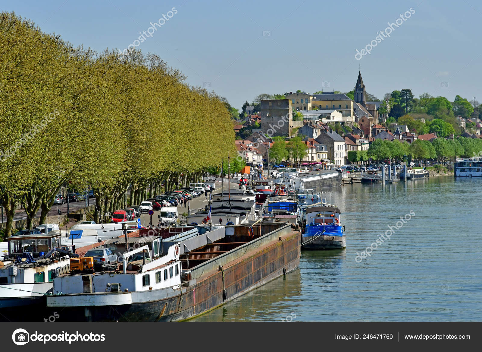 Conflans Sainte Honorine France April 2018 Barge Seine River Stock Editorial Photo C Packshot 246471760