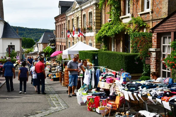 Jumieges; Francia - 9 de septiembre de 2018: mercadillo —  Fotos de Stock