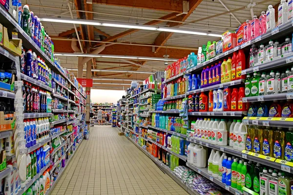 Paris, França - 9 de julho de 2018: supermercado — Fotografia de Stock