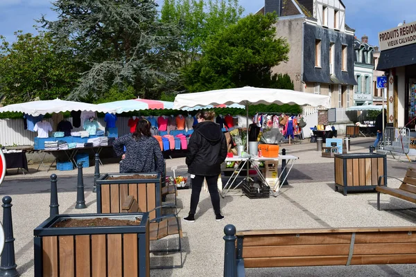 Étretat, Frankrike - maj 10 2017: marknaden — Stockfoto