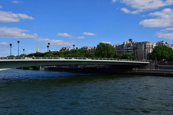 Paris; France - may 5 2017 : Alma bridge — Stock Photo, Image