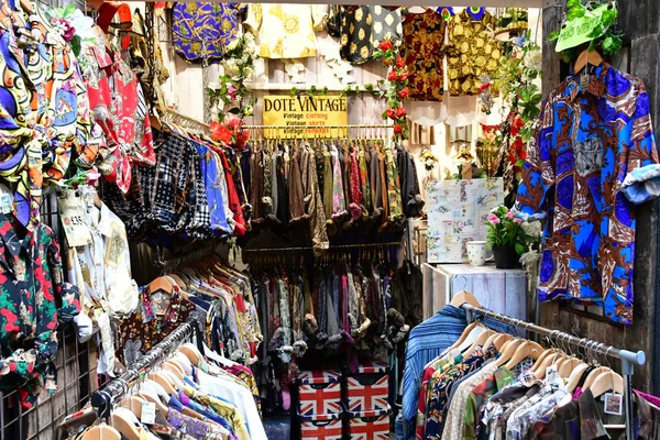 Londres, Inglaterra - 23 de diciembre de 2017: Camden market —  Fotos de Stock