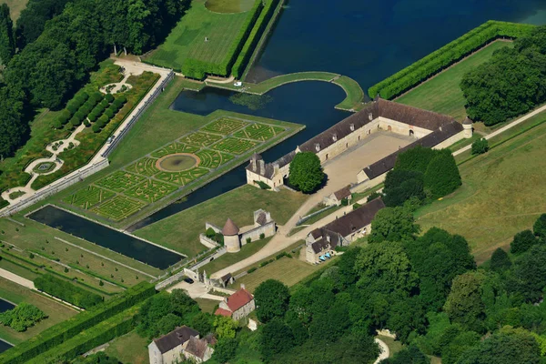 Chaussy, France - july 7 2017 : aerial picture of the Villarceau — Stock Photo, Image