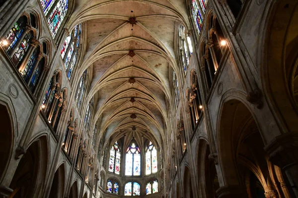 Parijs; Frankrijk - april 2 2017: de kerk van Saint Severin — Stockfoto