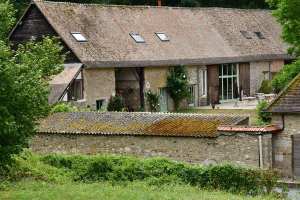 Autheuil Authouillet; França - 8 de agosto de 2018: casa de hóspedes — Fotografia de Stock