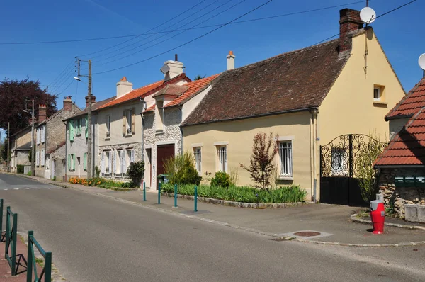 Gazeran, France - May 6 2016: picturesque village — стоковое фото