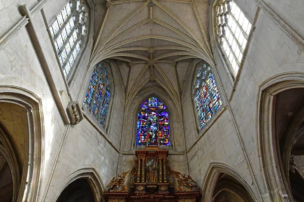 퐁 드 l Arche. 프랑스-3 월 30 2017: 교회 — 스톡 사진