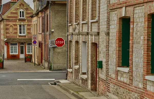 Villequier; França - 11 de maio de 2017: pitoresca aldeia na primavera — Fotografia de Stock