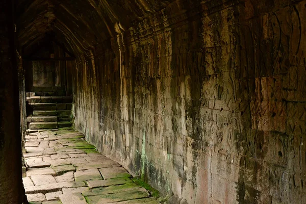 Siem Reap; Kingdom of Cambodia - august 24 2018 : Angkor Bayon t — Stock Photo, Image