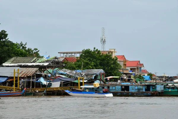 Kampong Chhnang ; Royaume du Cambodge - 21 août 2018 : images — Photo