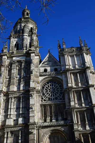 Evreux; Francie - 17 ledna 2017: gotická katedrála Notre Dame — Stock fotografie