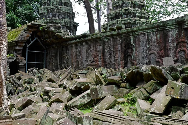 Siem Reap; Kingdom of Cambodia - august 24 2018 : Ta Prohm templ — Stock Photo, Image