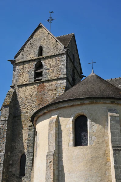 Gazeran, France - May 6 2016: picturesque village — стоковое фото