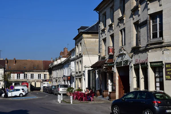 Magny en Vexin, Francie - 16. března 2017: centrum města — Stock fotografie