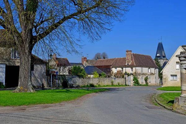 Boury en Vexin, France - april 3 2017 : picturesque village in s — Stock Photo, Image