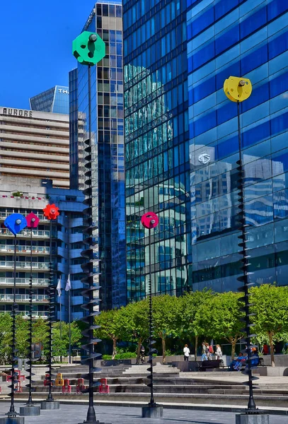 La Defense; Frankrijk - mei 25 2017: La Defense district — Stockfoto