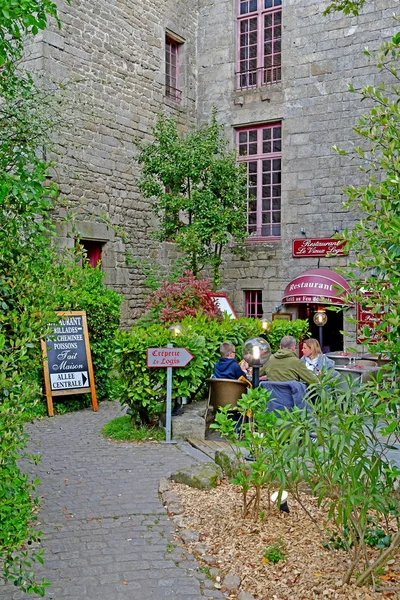 Guerande, franz - 14. april 2017: mittelalterliche stadt im frühling — Stockfoto