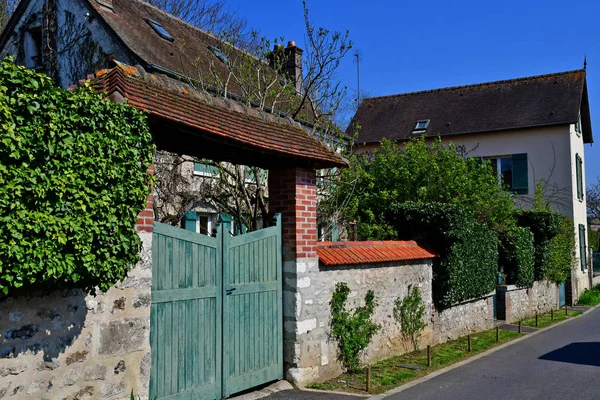 Giverny, France - march 25 2017 : picturesque village — Stock Photo, Image