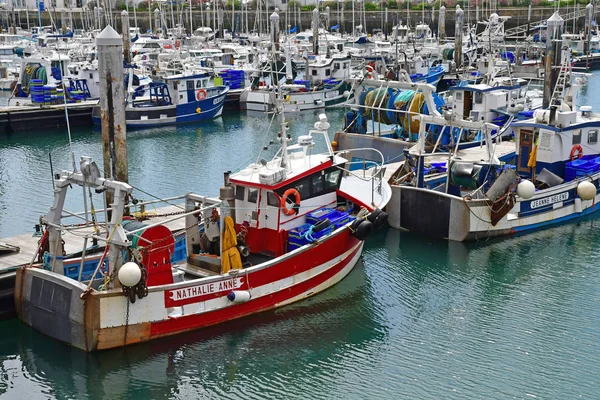 La Turballe, França - 14 de abril de 2017: porto de pesca — Fotografia de Stock