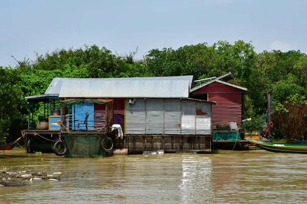 Siem Reap; Reino de Camboya - 23 de agosto de 2018: vista al río — Foto de Stock