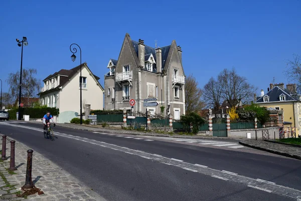 Marly le roi; france - märz 26 2017: altes dorf im frühling — Stockfoto