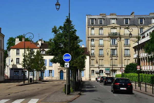 Saint Germain en Laye; Francia - 27 de mayo de 2018: pintoresca ciudad — Foto de Stock