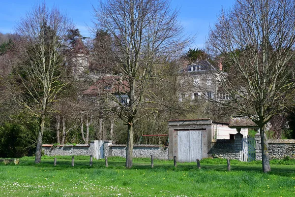 Vetheuil, França - 16 de março de 2017: centro da aldeia — Fotografia de Stock