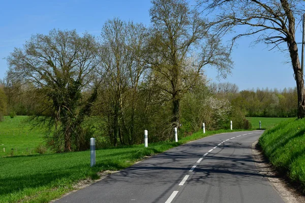 Gommecourt; France - april 21 2018 : contryside — Stock Photo, Image