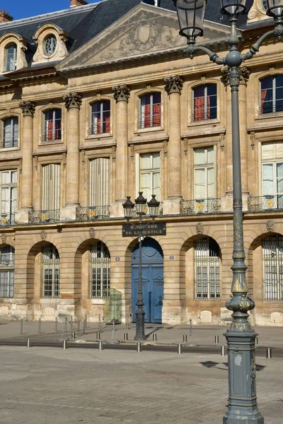 Paris; França - 4 de agosto de 2018: Place Vendome — Fotografia de Stock