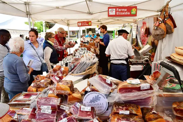 Rambouillet; Frankrike - november 11 2017: bondgård marknaden — Stockfoto