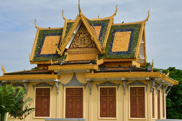 Phnom Penh; Królestwo Kambodży - sierpień 20 2018: Pałac Królewski — Zdjęcie stockowe