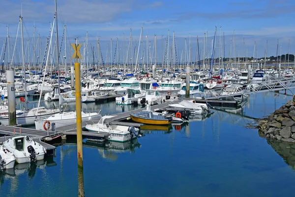 Piriac sur Mer, France - 14 апреля 2017 года: живописная деревня — стоковое фото