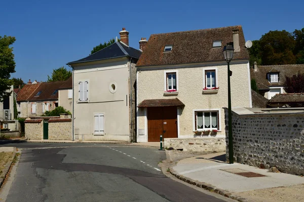 Rueil,Seraincourt , France - august 6 2018 : picturesque village — Stock Photo, Image