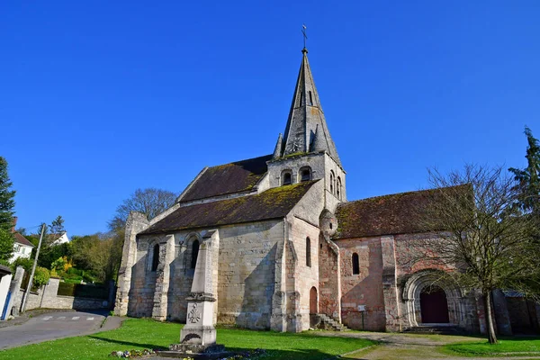 Gaillon sur moncient; Frankreich - 27. Mai 2018: malerisches Dorf — Stockfoto