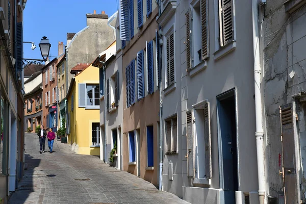 Marly le Roi; França - 26 de março de 2017: aldeia velha na primavera — Fotografia de Stock