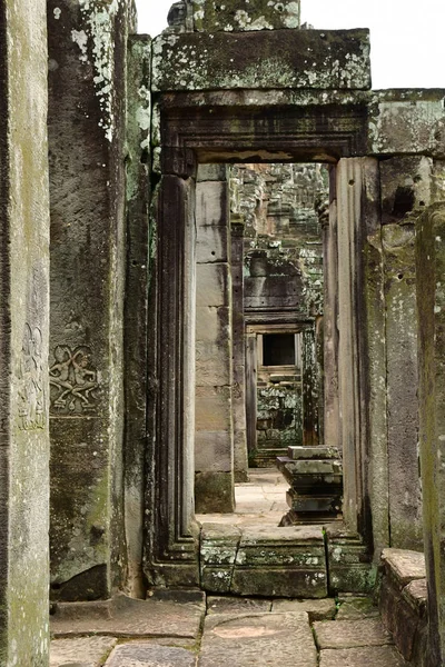 Siem Reap; Reino de Camboya - 24 de agosto de 2018: Angkor Bayon — Foto de Stock